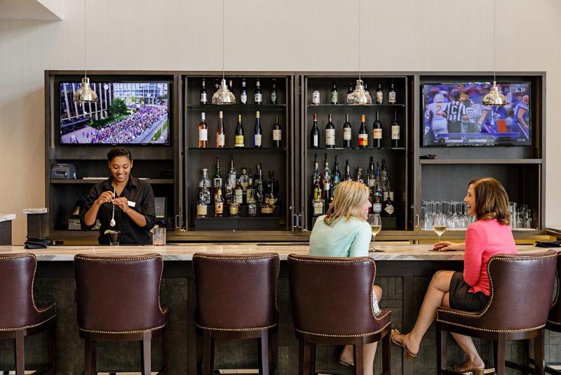Hotel Madison & Shenandoah Conference Ctr. Харрисонберг Экстерьер фото